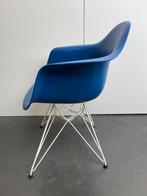 Vitra DAR stoel, nieuwe hoogte, NIEUW 8 stuks voor € 1599,-, Waterstad 23, Blauw, High-end Furniture, Nieuw