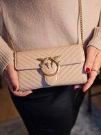 Pinko Love Mini Icon Wallet-on-Chain Nieuw!, Sieraden, Tassen en Uiterlijk, Tassen | Damestassen, Ophalen of Verzenden, Nieuw