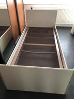 Een persoonsbed, Ophalen, Overige materialen, Gebruikt, 90 cm