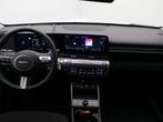 Hyundai KONA Electric Comfort Smart + BCA 48.4 kWh / Navigat, Auto's, Hyundai, 12 maanden, Zwart, 156 pk, Wit