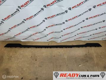 Bumperspoiler Touareg '15-'18 VOORBUMPER SPOILER 7P6807110B beschikbaar voor biedingen