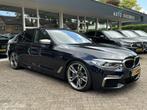BMW 5-serie M550i xDrive High Executive Led, Pano, Head up,, Auto's, BMW, Automaat, Adaptive Cruise Control, Gebruikt, 4395 cc
