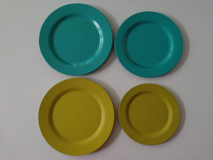 Borden van bamboe vezel, Huis en Inrichting, Keuken | Servies, Zo goed als nieuw, Bord(en), Overige stijlen, Overige materialen