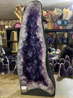 Amethist geode (59) van 28,3 kg, diep paars van kleur, Ophalen of Verzenden, Mineraal