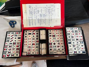 Mahjong - vintage Mahjongkoffer beschikbaar voor biedingen