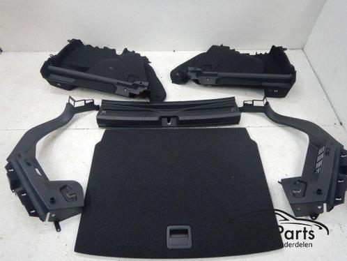 VW Golf 8 Achterklep Bekleding + Instap + Laadvloer, Auto-onderdelen, Interieur en Bekleding, Gebruikt, Ophalen of Verzenden