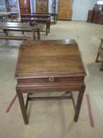 Oer 11554 ANTIEKE 18e eeuwse eiken lessenaar op onderstuk, Ophalen