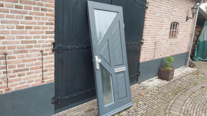 Voordeur compleet met hang en sluitwerk, Doe-het-zelf en Verbouw, Hang- en Sluitwerk, Gebruikt, Slot, Rvs, Ophalen of Verzenden