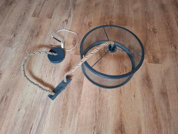 Hanglamp beschikbaar voor biedingen