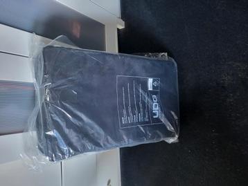 UDG Urbanite MIDI Controller Sleeve Large Black

 beschikbaar voor biedingen