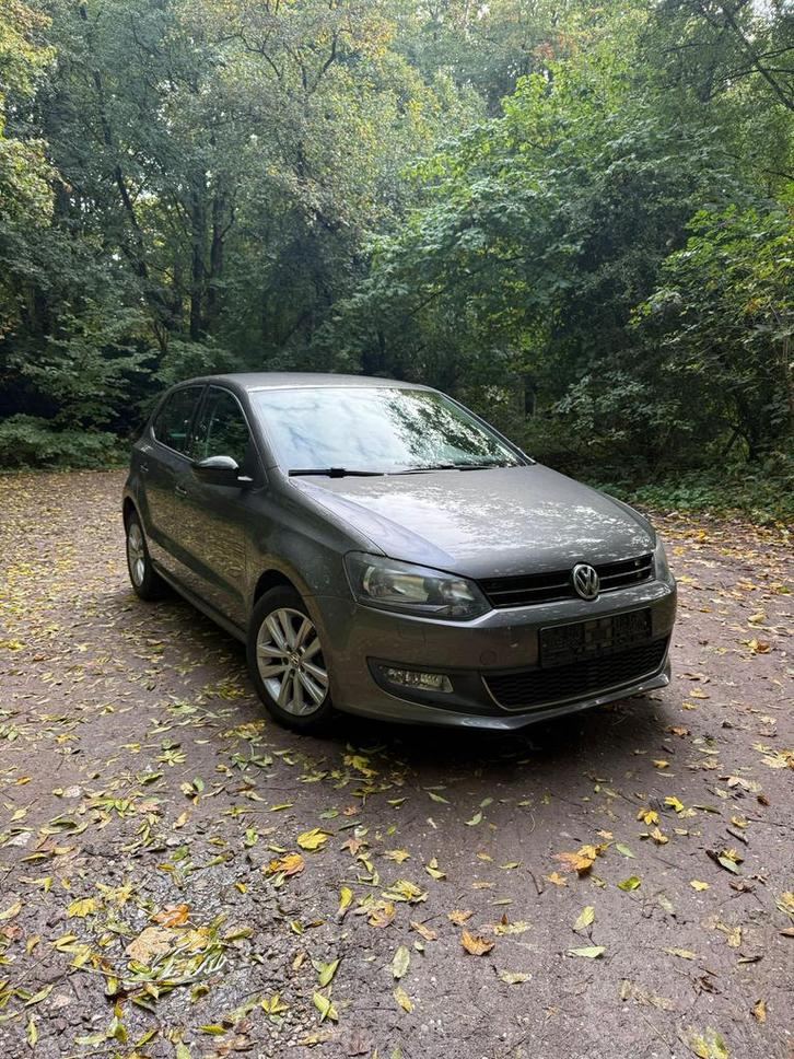 Volkswagen polo 1.2 tsi Highline 2012 (V Style), Auto's, Volkswagen, Particulier, ABS, Airbags, Airconditioning, Bochtverlichting