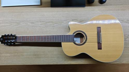 Harley Benton Santos Series C-40SCE NT, Muziek en Instrumenten, Snaarinstrumenten | Gitaren | Akoestisch, Gebruikt, Klassieke of Spaanse gitaar