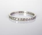 14 krt witgouden alliance-ring met diamant, 18 tot 19, Ophalen of Verzenden, Zo goed als nieuw, X