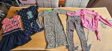 Meisjeskleding pakket maat 98/104 5 items beschikbaar voor biedingen