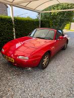Mazda MX-5 1.6 U9 1991 Rood, Auto's, Mazda, Zwart, 4 cilinders, Cabriolet, Origineel Nederlands