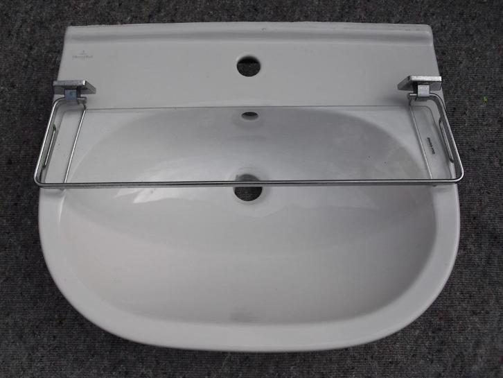 Villeroy & Boch wastafel met planchet, Doe-het-zelf en Verbouw, Sanitair, Zo goed als nieuw, Wastafel, Ophalen