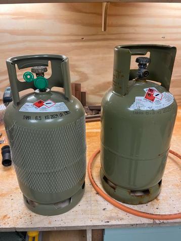 Gasflessen: 1 vol, 1 halfvol beschikbaar voor biedingen