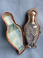 Antiek parfum flesje met dop in 14 karaat goud . ca. 1900, Antiek en Kunst, Antiek | Glas en Kristal, Ophalen of Verzenden