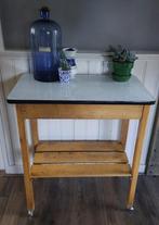 Tafeltje/plantentafel, hout, formica, vintage, Ophalen, Gebruikt, Vintage, 55 tot 75 cm