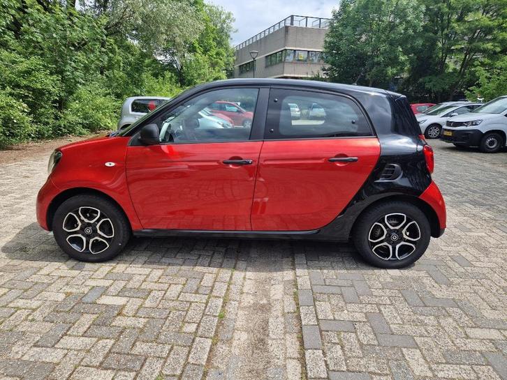 Smart ForFour 1.0 2016 Rood/zwart. Nieuwe APK!, Auto's, Smart, Particulier, ForFour, ABS, Airbags, Airconditioning, Centrale vergrendeling