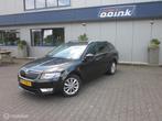 Skoda Octavia Combi 1.0 TSI Greentech Ambition Automaat, Gebruikt, Zwart, Origineel Nederlands, 630 kg