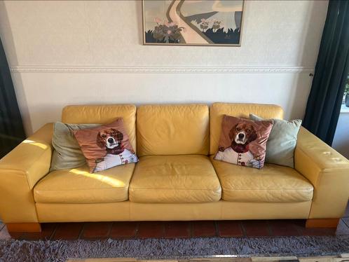 Mooie echt leren bank 3 zits + een loveseat, Huis en Inrichting, Banken | Bankstellen, Zo goed als nieuw, 75 tot 100 cm, Leer