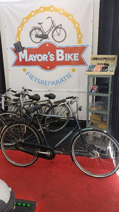 GAZELLE herenfiets 3 gaers with one month garantic 61 cm, Fietsen en Brommers, Fietsen | Heren | Herenfietsen, Zo goed als nieuw