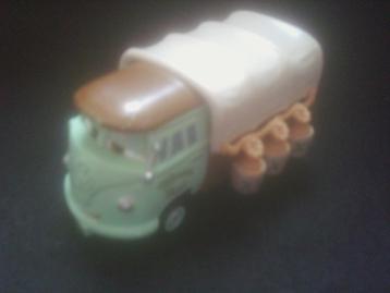 Disney Cars 2 Auto's      Radiator Springs 500 Fillmore Brew beschikbaar voor biedingen