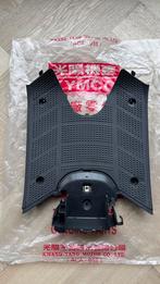 Kymco DJ Y50 treeplank grijs origineel NIEUW! NOS, Ophalen of Verzenden, Nieuw, Kap, Kymco