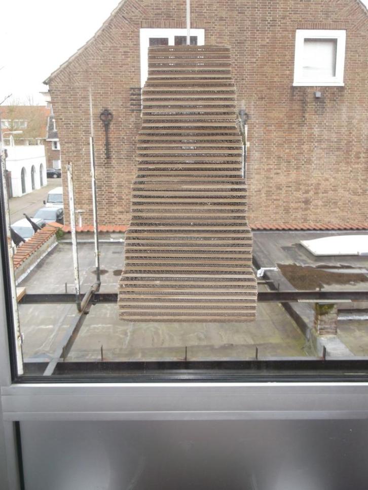 Unieke hanglamp van gestapeld golfkarton, Huis en Inrichting, Lampen | Hanglampen, Minder dan 50 cm, Overige materialen, Ophalen of Verzenden