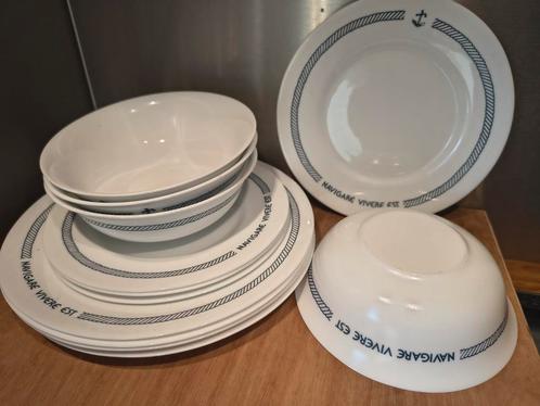 Luminarc boot servies gehard glas Navigare vive est ankertje, Huis en Inrichting, Keuken | Servies, Bord(en), Overige stijlen
