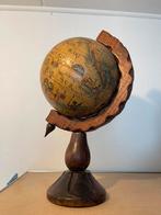 Oude wereldbol, Huis en Inrichting, Woonaccessoires | Wereldbollen, Ophalen of Verzenden, Gebruikt