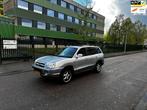 Hyundai Santa Fe 2.0i-16V Dynamic Motion Clima.Clima, Auto's, Origineel Nederlands, Te koop, Zilver of Grijs, 5 stoelen