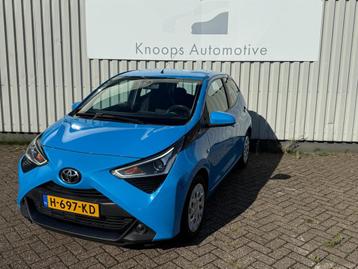 Toyota Aygo 1.0 VVT-i x-play Automaat 5drs,Airco beschikbaar voor biedingen