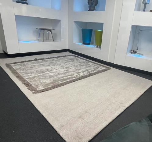 Leolux tapijt Frame Reed 200 x 300, Huis en Inrichting, Stoffering | Tapijten en Kleden, Nieuw, 200 cm of meer, Rechthoekig, Ophalen