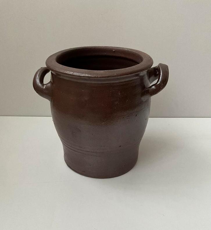 Antieke grespot in een donkerbruine kleur, Tuin en Terras, Bloempotten, Zo goed als nieuw, Overige materialen, Binnen, Balkon