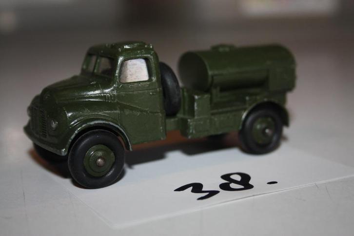 38. Dinky Toys Army water tanker, nr. 643, Hobby en Vrije tijd, Modelauto's | 1:43, Gebruikt, Bus of Vrachtwagen, Dinky Toys, Ophalen of Verzenden