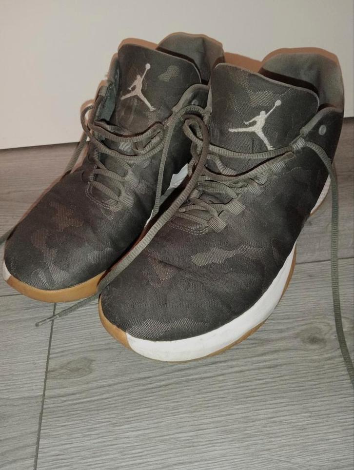 Mooie Jordans maat 45, Kleding | Heren, Schoenen, Gedragen, Sneakers of Gympen, Overige kleuren, Ophalen of Verzenden