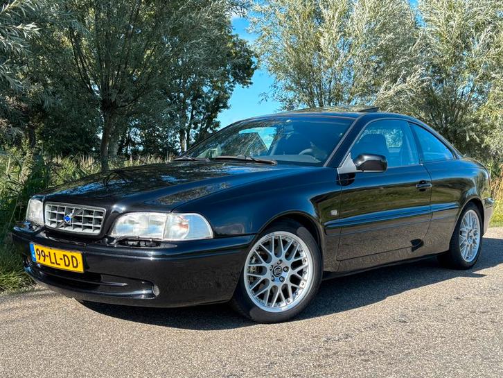 Volvo C70 2.3 T-5 AUT 2003 Zwart Coupe Leder Trekhaak, Auto's, Volvo, Particulier, ABS, Airbags, Airconditioning, Alarm, Bluetooth