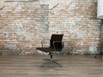 Herman Miller EA108 bij TheReSales, Ophalen, Zo goed als nieuw, Bruin, Bureaustoel