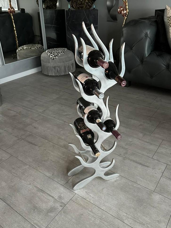 Wijnrek “Flame” , geschikt voor 9 wijn flessen., Huis en Inrichting, Woonaccessoires | Wijnrekken, Gebruikt, 75 cm of meer, Metaal