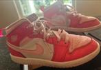 Roze Nike air Jordan meisje 35, Verzenden, Zo goed als nieuw, Meisje, Schoenen