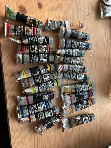 Rembrandt Olieverf 23 tubes beschikbaar voor biedingen