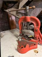 Mooie ridgid buizenklem, Doe-het-zelf en Verbouw, Gereedschap | Machine-onderdelen en Toebehoren, Ophalen of Verzenden, Zo goed als nieuw