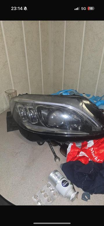 Mercedes C-klasse 2015 koplamp rechts xenon beschikbaar voor biedingen