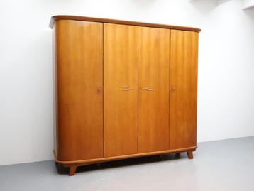 Vintage kledingkast 4 deurs  beschikbaar voor biedingen