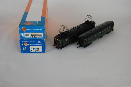 ROCO 04189S + 4219., Hobby en Vrije tijd, Modeltreinen | H0, Zo goed als nieuw, Locomotief, Gelijkstroom, Roco, Analoog, NS, Ophalen of Verzenden
