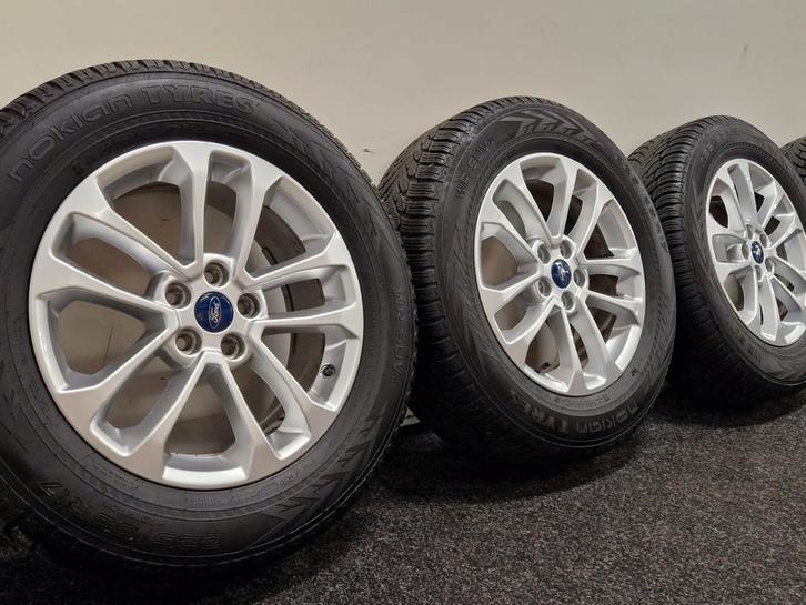 17 inch Origineel Ford Kuga, Volvo XC60 5x108 winterset TPMS, Auto-onderdelen, Banden en Velgen, Banden en Velgen, Winterbanden