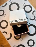 Pandora ring maat M zilver, 18 tot 19, Nieuw, Ophalen of Verzenden, Dame