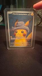 Pikachu met Grijze Vilthoed - Pokémon Kaart, Hobby en Vrije tijd, Ophalen of Verzenden